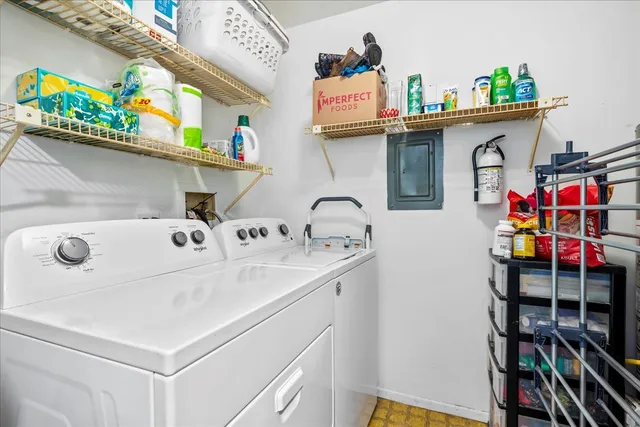 $262,500 | 1052 Southbury Lane, Unit B1, Wheeling, IL 60090