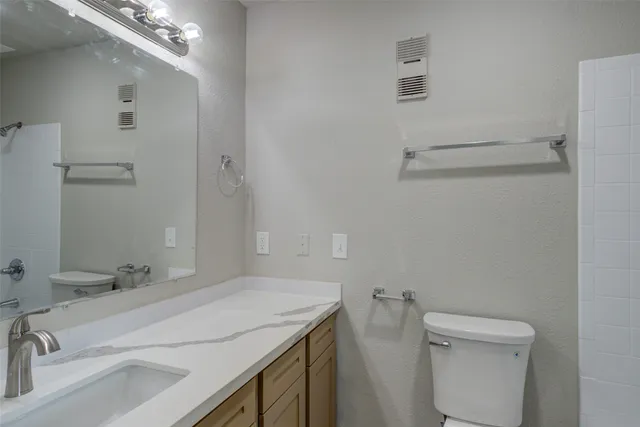 $1,100 | 3300 Pebblebrook Drive, Unit 15, Seabrook, TX 77586