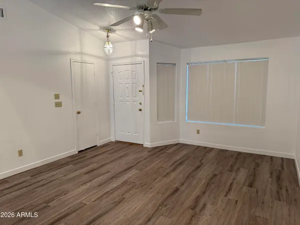 $1,800 | 3510 East Hampton Avenue, Unit 31, Mesa, AZ 85204