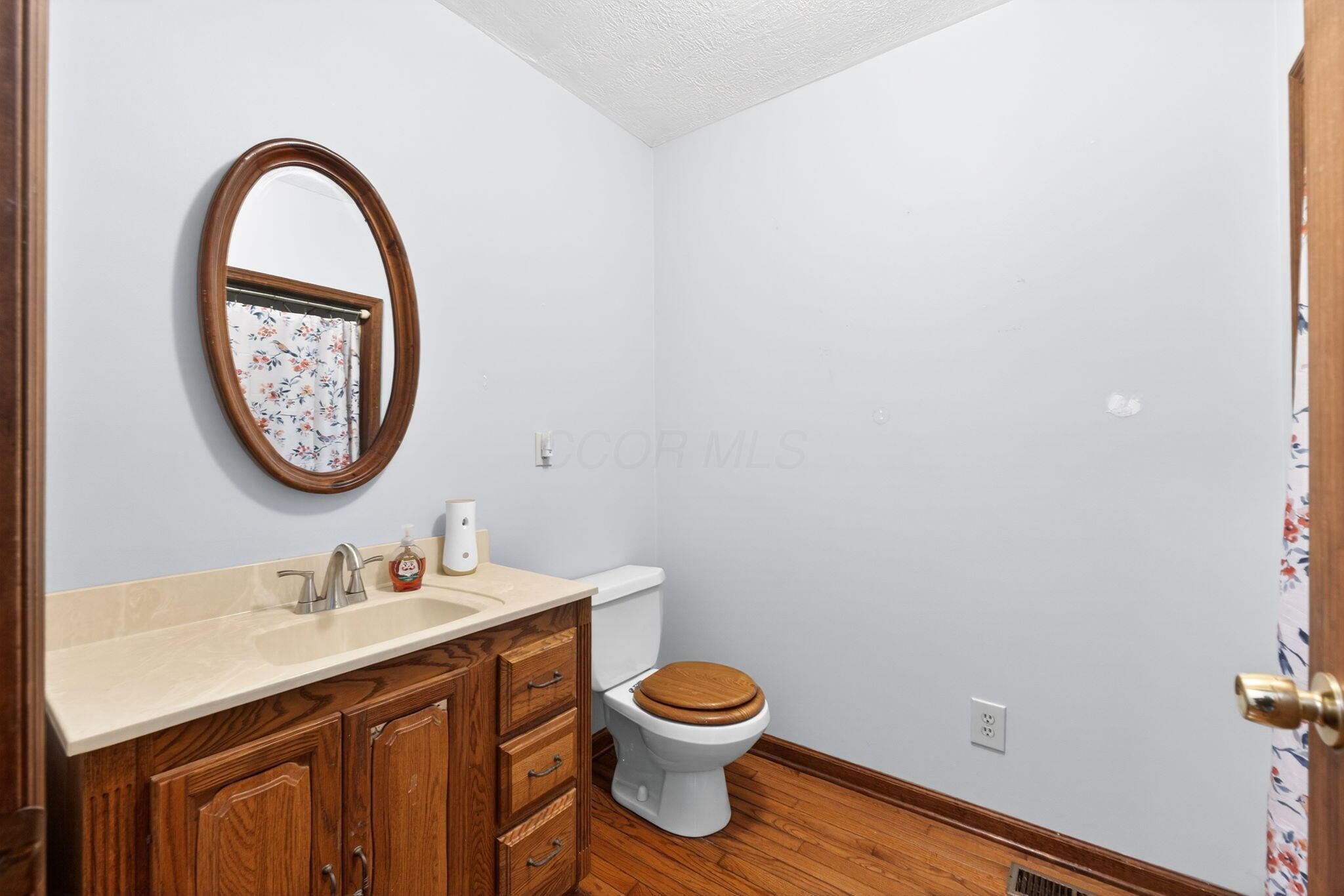 3801 Decliff-Big Island Road Marion, OH 43302 - Photo 28 of 46 3801 decliff (Interior)-33