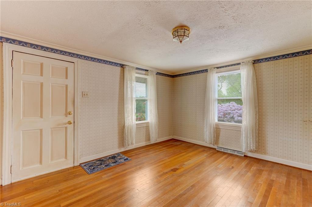 911 Wolf Island Road Reidsville, NC 27320 - Photo 7 of 23