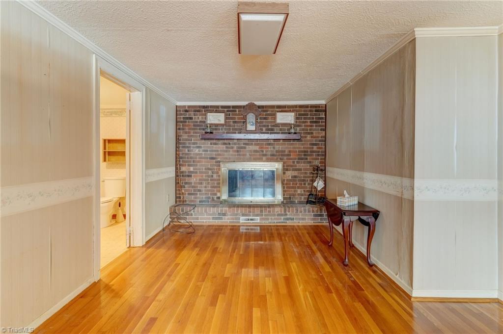 911 Wolf Island Road Reidsville, NC 27320 - Photo 10 of 23 family room/dining