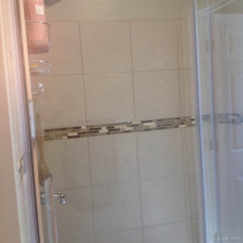 2365 Miller Road Allenton, MI 48002 - Photo 11 of 17 10.jpg
