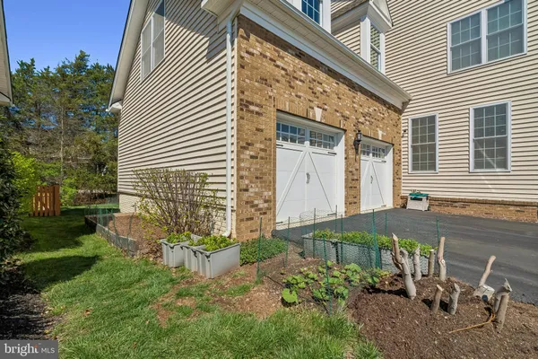 $1,149,000 | 24287 Purple Finch Drive, Aldie, VA 20105