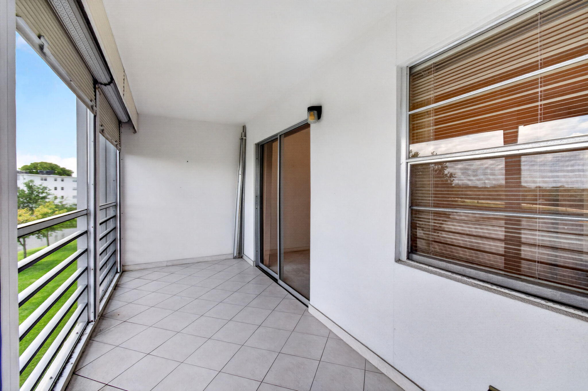 3044 Lincoln A Boca Raton, FL 33434 - Photo 45 of 100 55-web-or-mls-DSC_3680