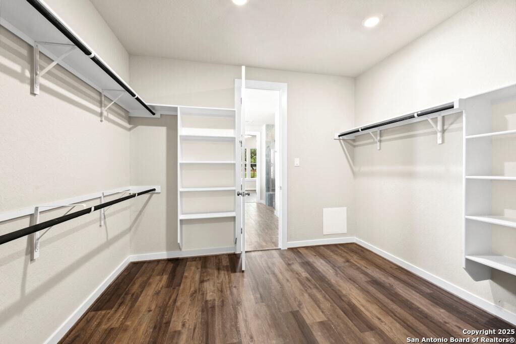 8131 Wellstone Schertz, TX 78154 - Photo 16 of 40