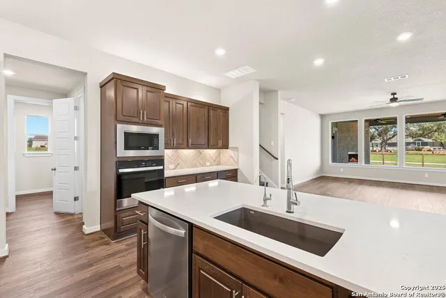 $699,990 | 8131 Wellstone, Schertz, TX 78154