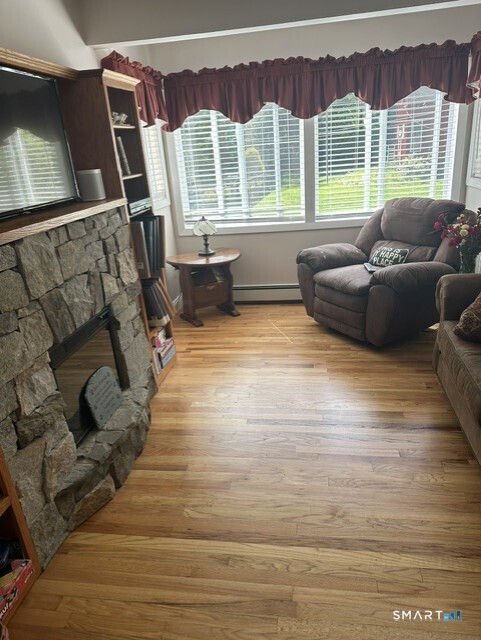 14 Peters Road Trumbull, CT 06611 - Photo 3 of 6