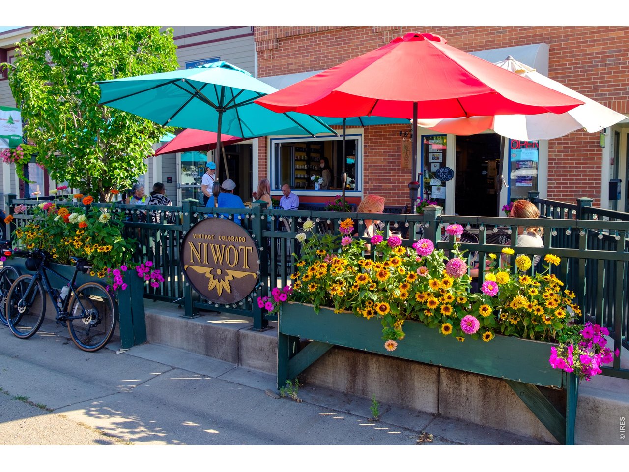 8060 Niwot Road, Unit 7E Niwot, CO 80503 - Photo 19 of 22 Coffee on the patio