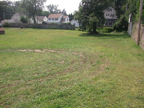 137 Middlesex Street Springfield, MA 01109 - Photo 1 of 1 Gallery Image 1