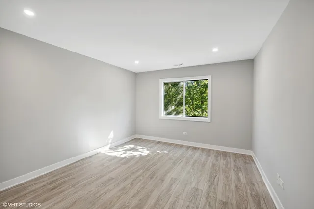 $1,900 | 47 Orchard Terrace, Unit 8, Lombard, IL 60148