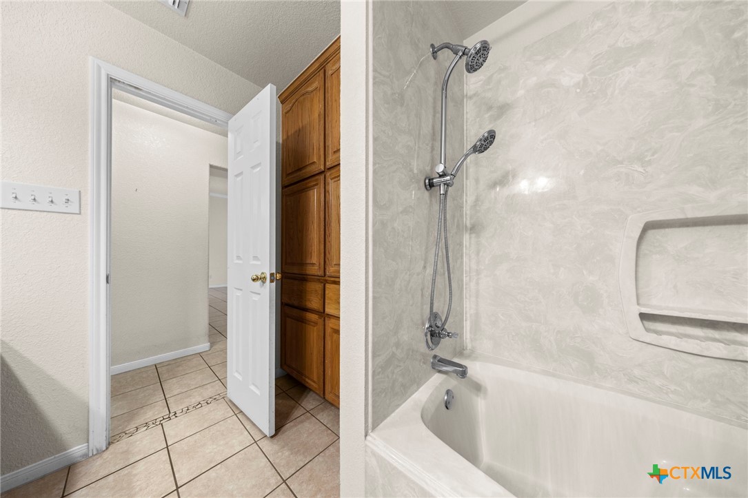 1203 Hummingbird Road Killeen, TX 76542 - Photo 27 of 48