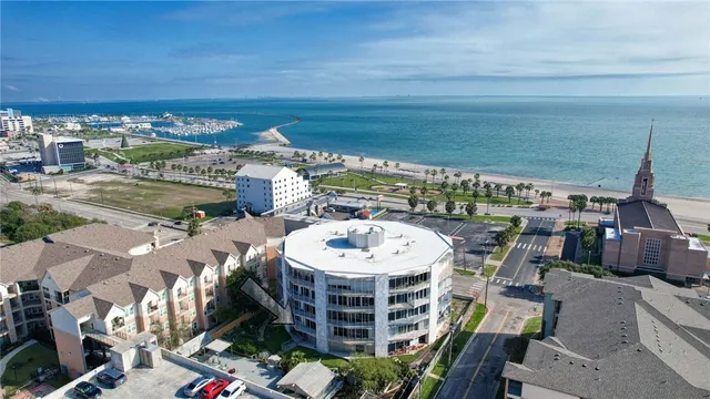 $197,000 | 823 South Water Street, Unit 3F, Corpus Christi, TX 78401