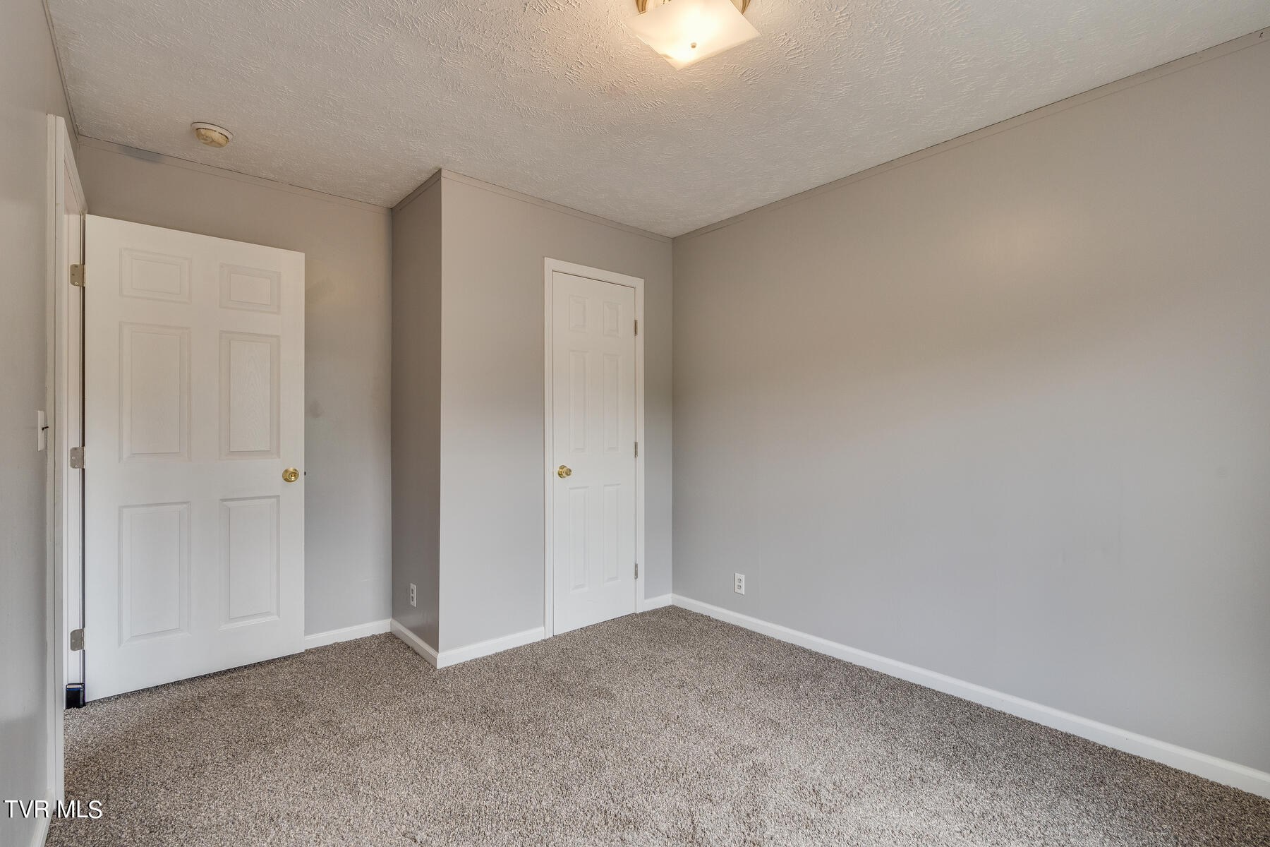 14227 Hunters Valley W Road Duffield, VA 24244 - Photo 16 of 40 015
