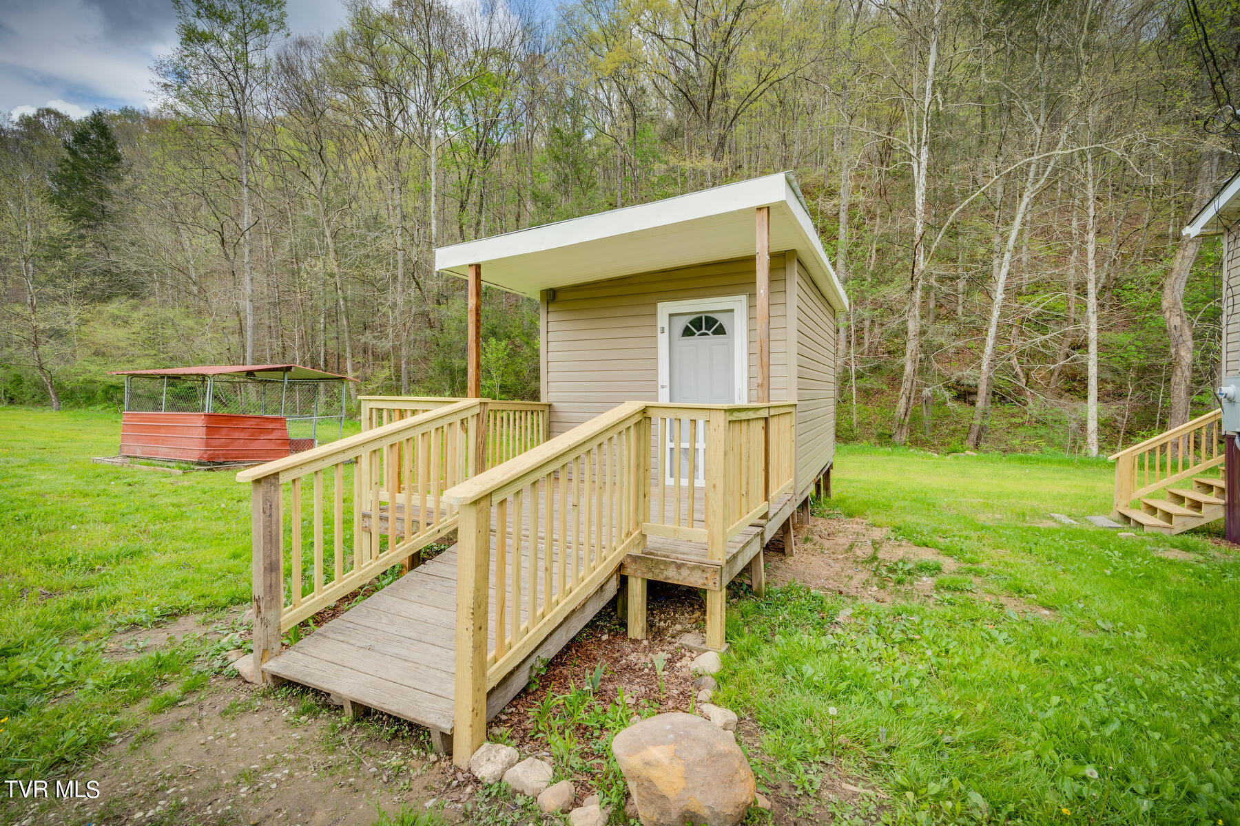 14227 Hunters Valley W Road Duffield, VA 24244 - Photo 22 of 40 022