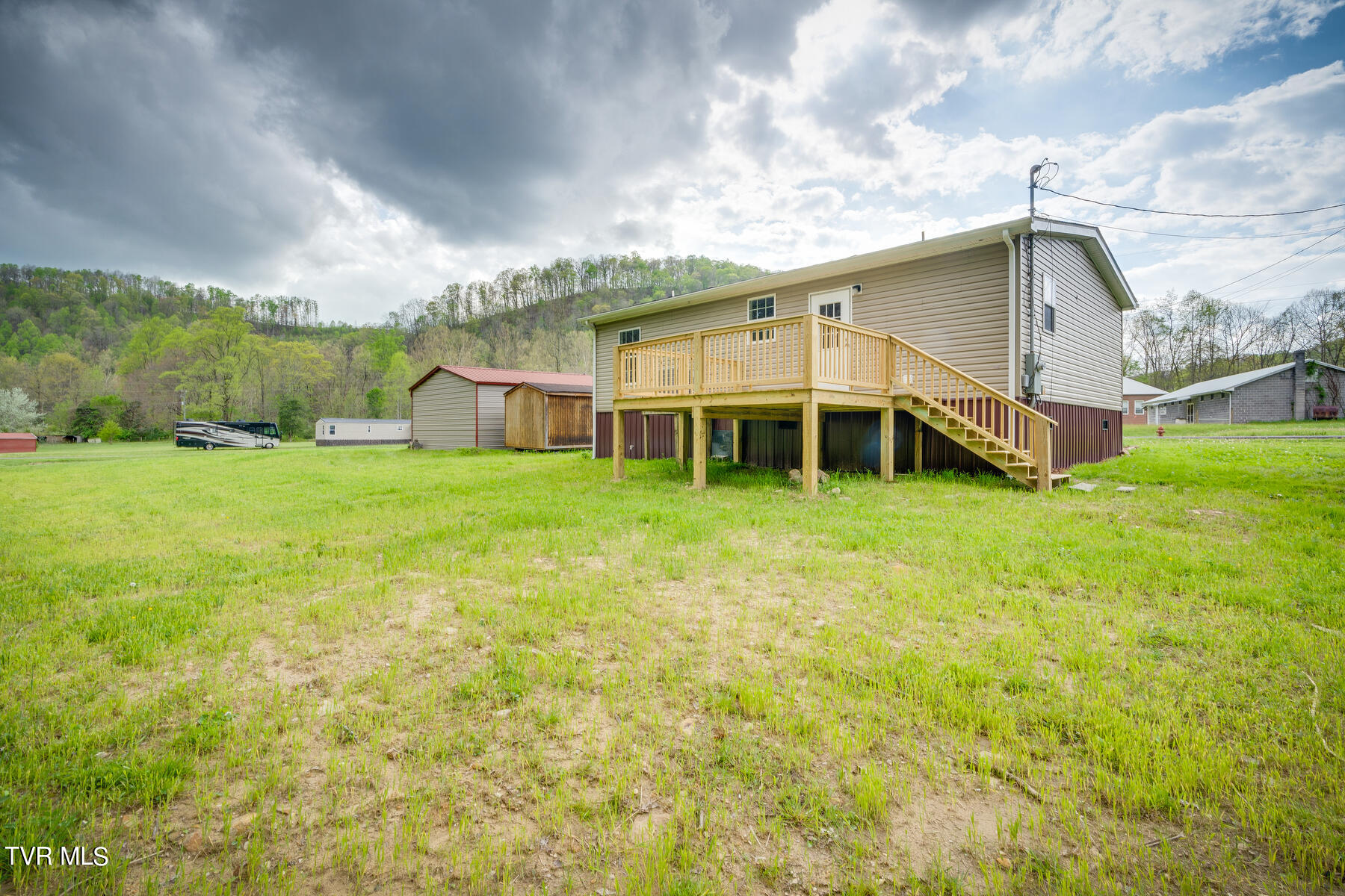 14227 Hunters Valley W Road Duffield, VA 24244 - Photo 26 of 40 027