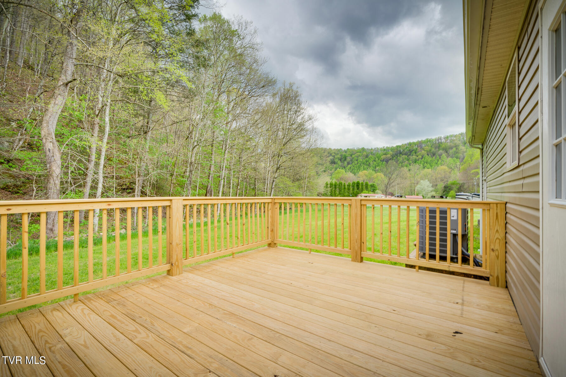 14227 Hunters Valley W Road Duffield, VA 24244 - Photo 31 of 40 031