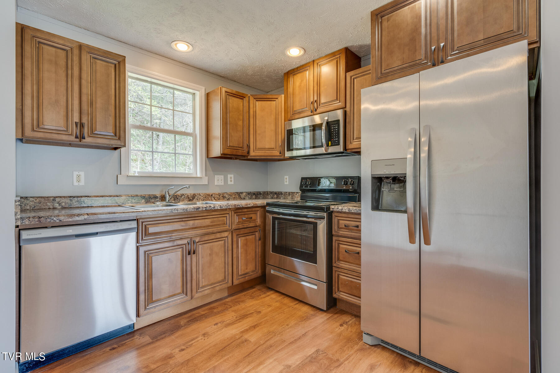 14227 Hunters Valley W Road Duffield, VA 24244 - Photo 8 of 40 008