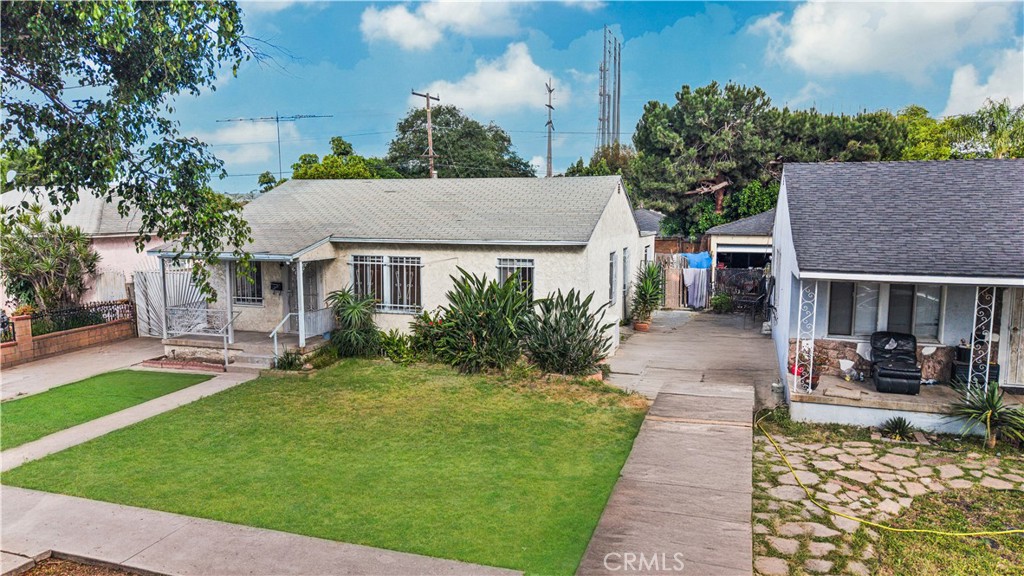 3729 Easy Long Beach, CA 90810 - Photo 1 of 37