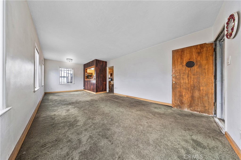 3729 Easy Long Beach, CA 90810 - Photo 18 of 37