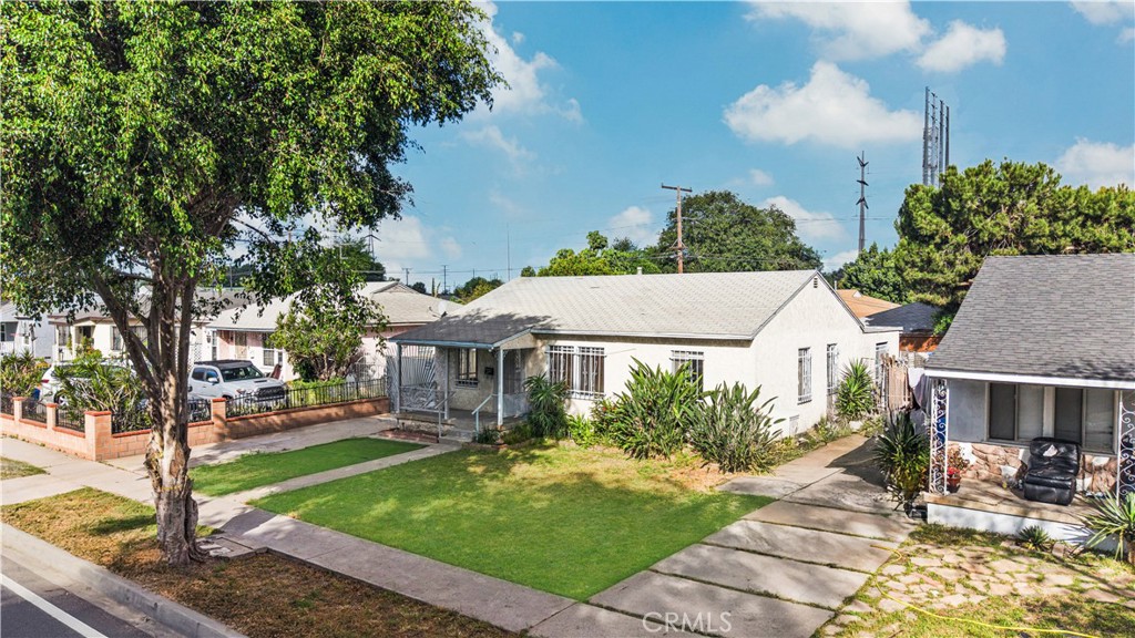 3729 Easy Long Beach, CA 90810 - Photo 2 of 37