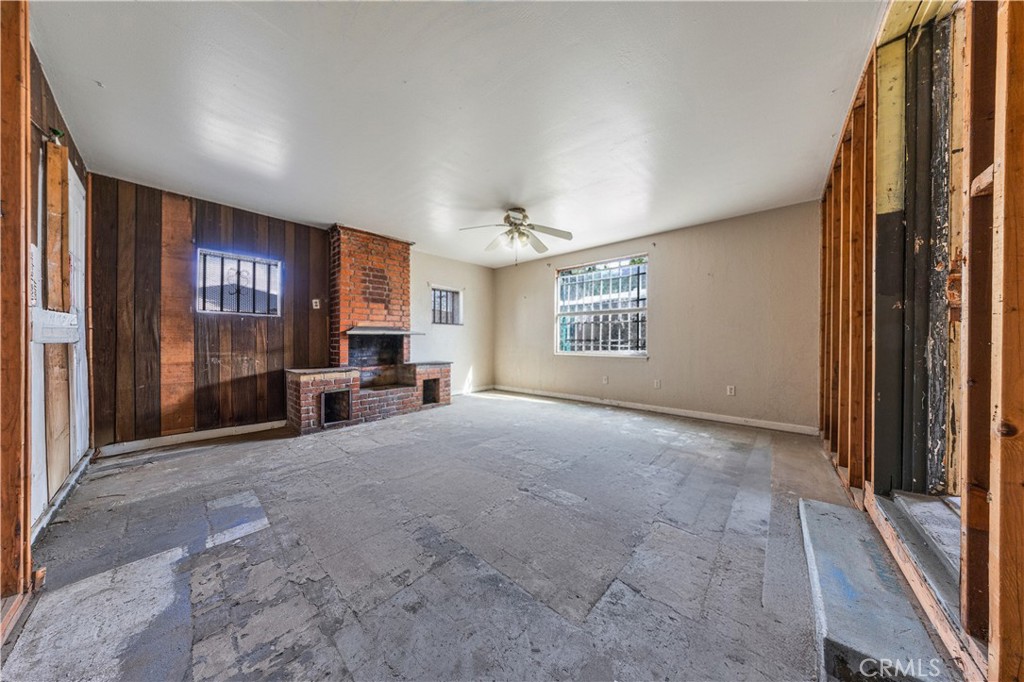 3729 Easy Long Beach, CA 90810 - Photo 31 of 37