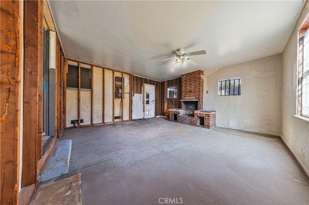 3729 Easy Long Beach, CA 90810 - Photo 32 of 37