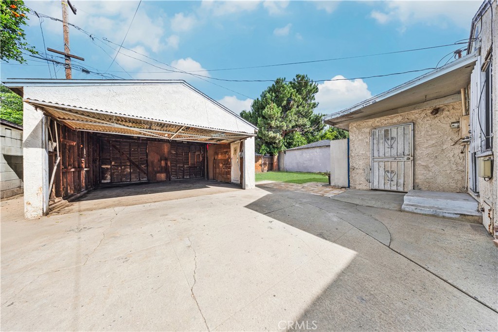 3729 Easy Long Beach, CA 90810 - Photo 35 of 37