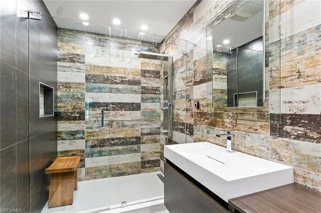 $6,000 | 2085 Painted Palm Drive, Naples, FL 34119