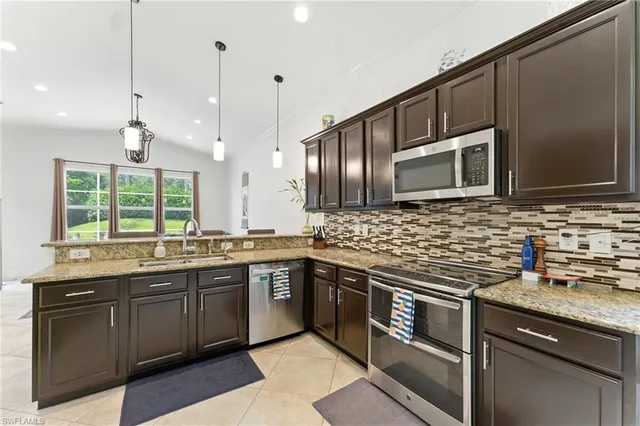 $6,000 | 2085 Painted Palm Drive, Naples, FL 34119