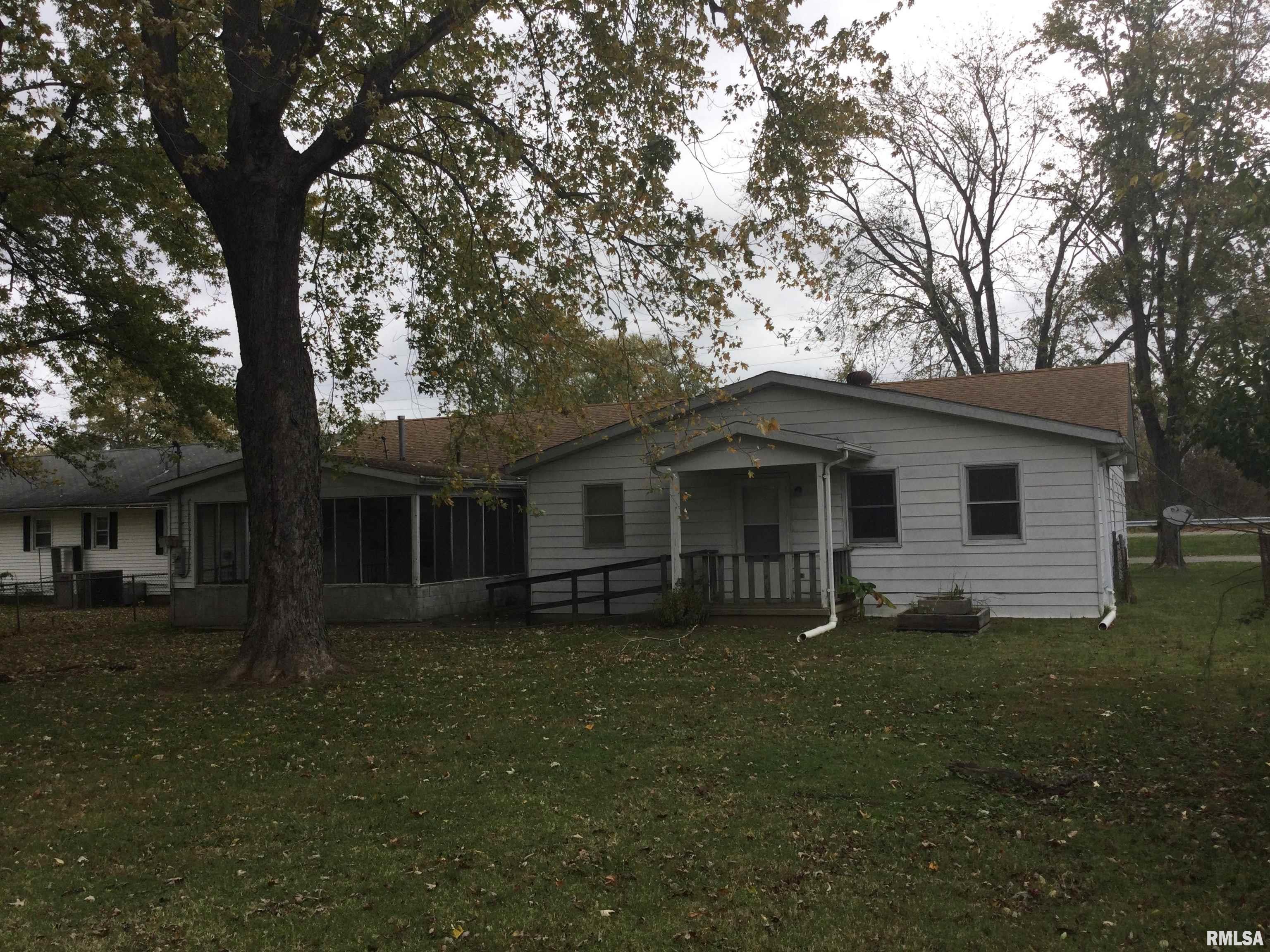 436 Springfield Avenue Anna, IL 62906 - Photo 3 of 33 Gallery Image 3