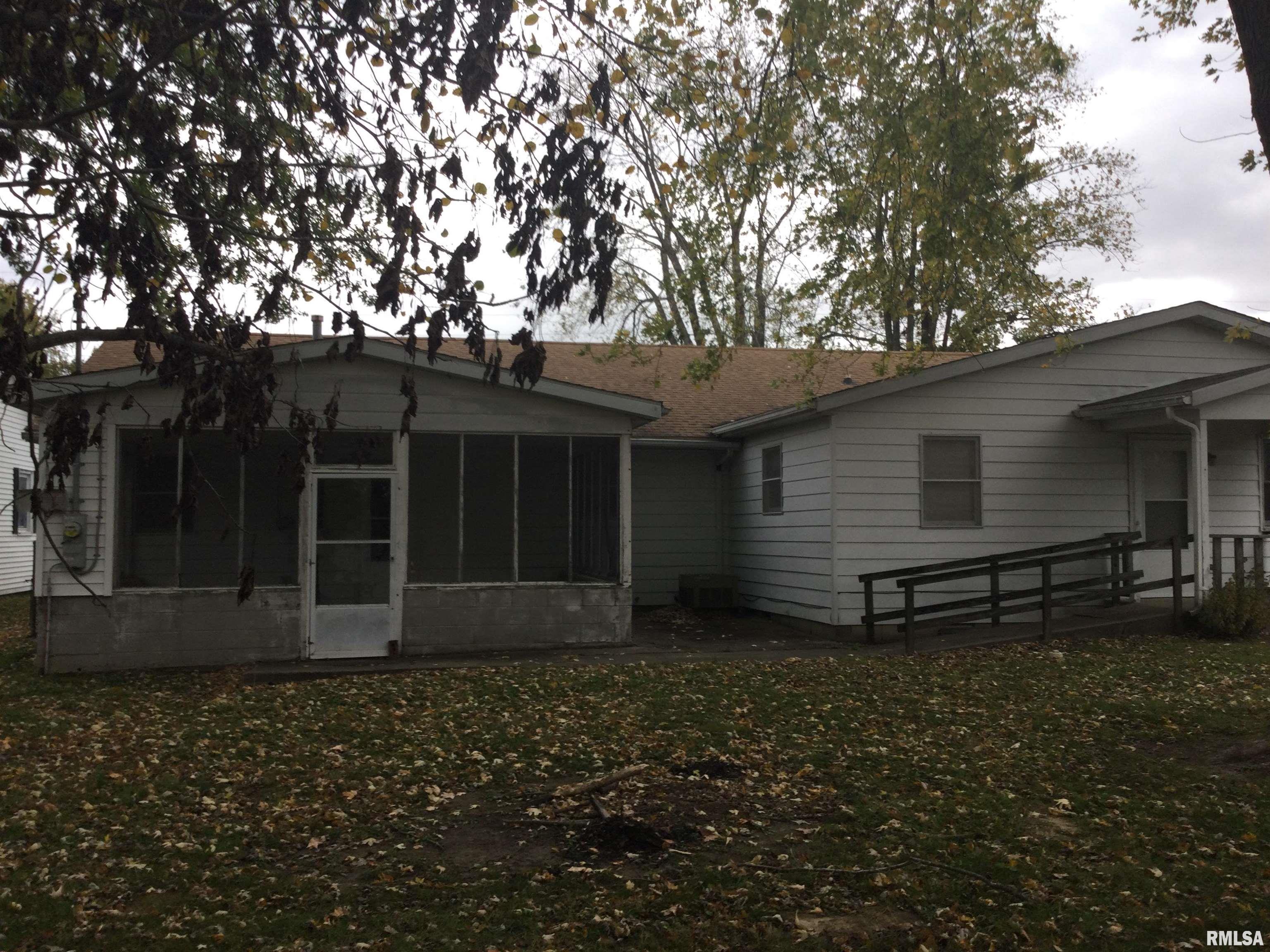 436 Springfield Avenue Anna, IL 62906 - Photo 4 of 33 Gallery Image 4