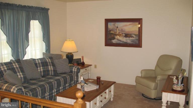 3615 Pine Tree Road Port Republic, MD 20676 - Photo 12 of 16 a living room with furniture