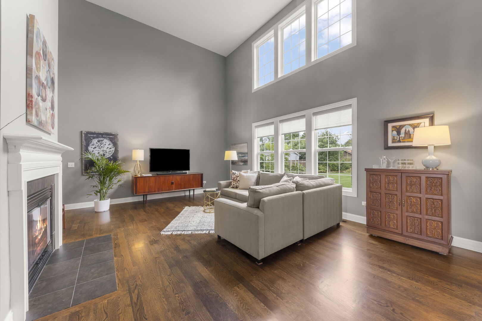 1711 Driving Park Road Wheaton, IL 60187 - Photo 6 of 46 Gallery Image 6