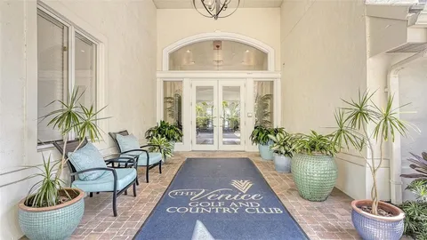 $450,000 | 533 Fallbrook Drive, Venice, FL 34292