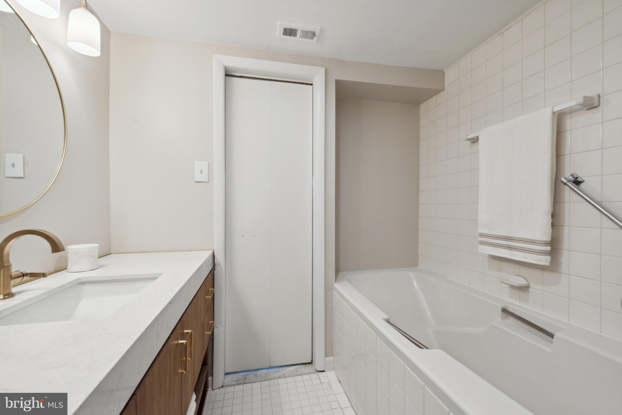 6 Roland Mews, Unit R46 Baltimore, MD 21210 - Photo 16 of 28 Gallery Image 16