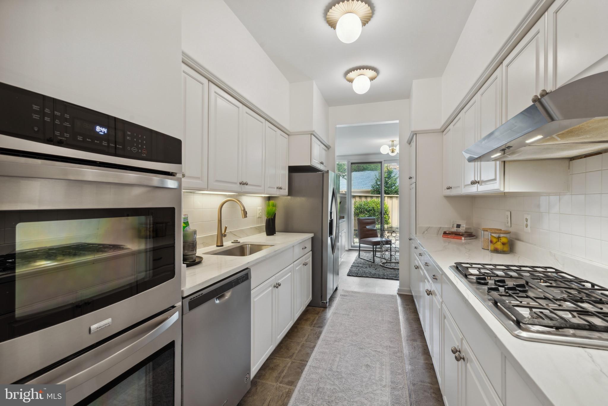 6 Roland Mews, Unit R46 Baltimore, MD 21210 - Photo 8 of 28 Gallery Image 8