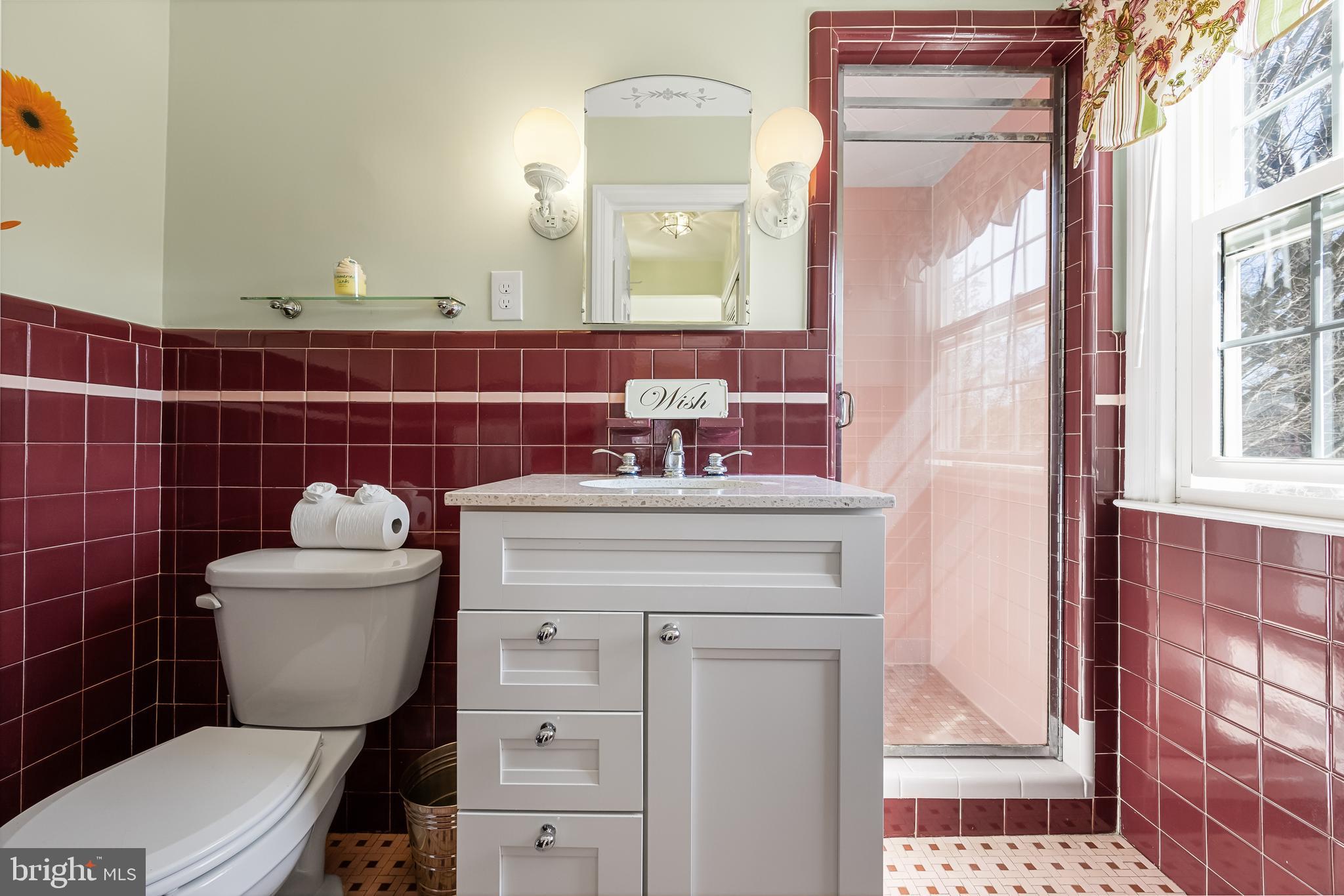 112 Merion Road Cherry Hill, NJ 08002 - Photo 23 of 41 PRIMARY BEDROOM FULL BATH