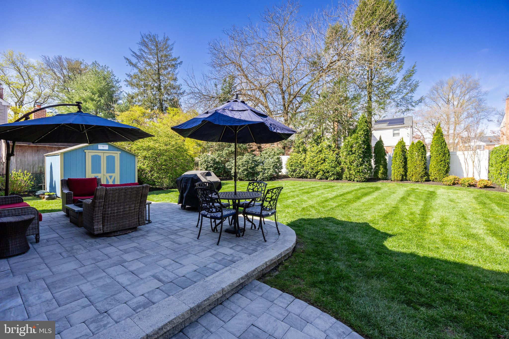 112 Merion Road Cherry Hill, NJ 08002 - Photo 33 of 41 LARGE EP HENRY PATIO