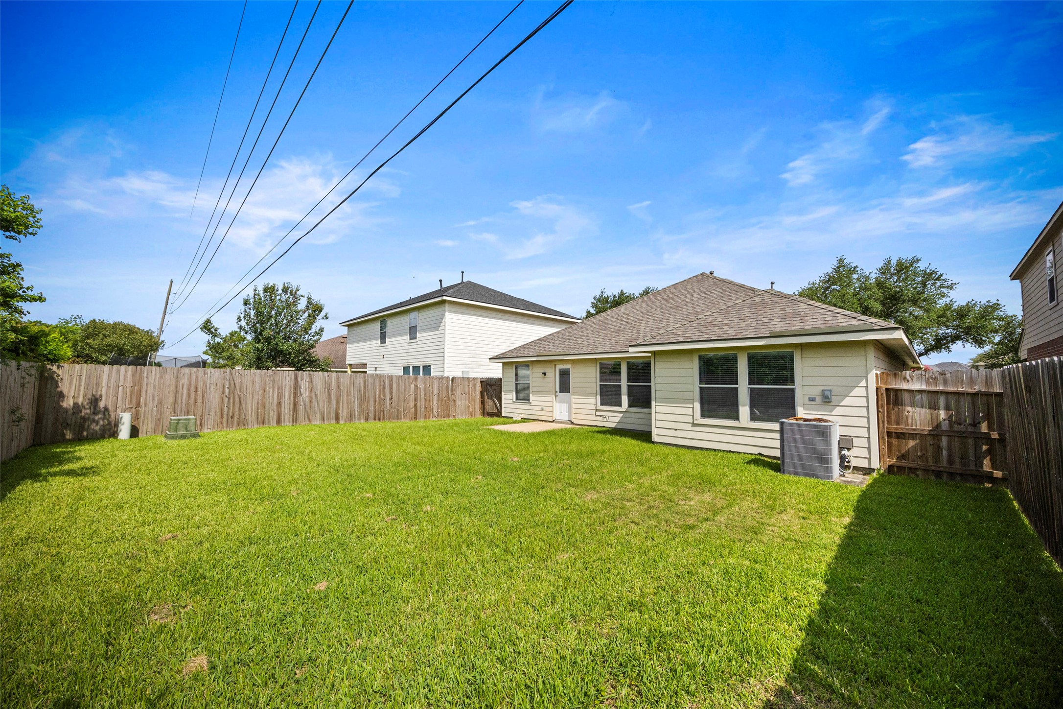 9510 Barr Spring Drive Humble, TX 77396 - Photo 24 of 27 a view of a yard in front of house