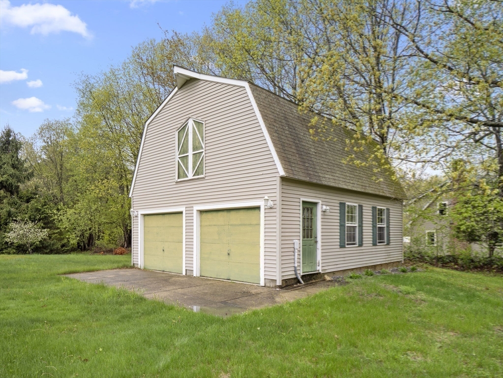 723 S Road Templeton, MA 01468 - Photo 32 of 42