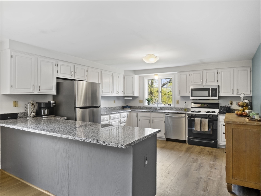 723 S Road Templeton, MA 01468 - Photo 4 of 42