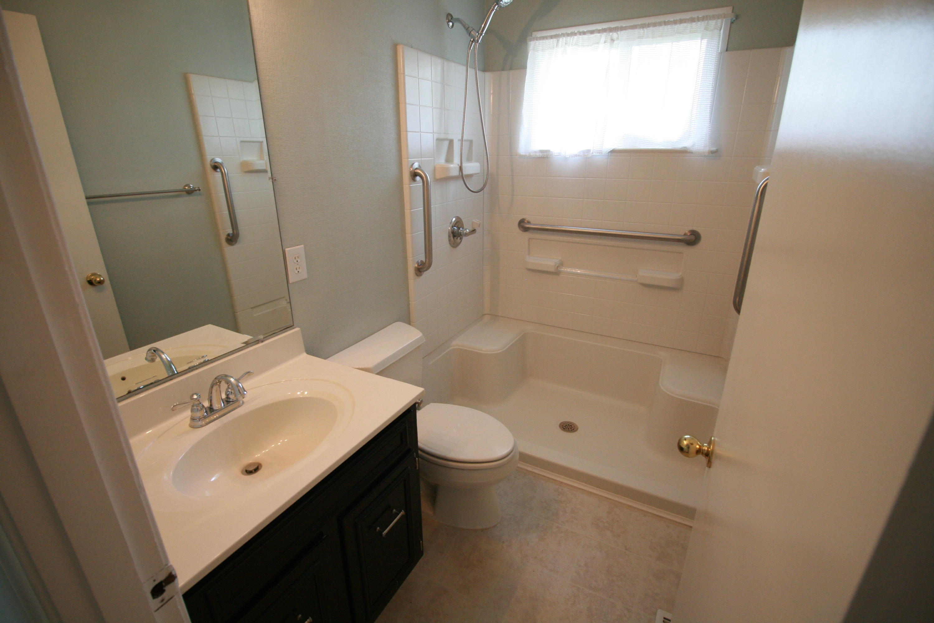 832 Julian Road Chattanooga, TN 37421 - Photo 13 of 19 Full bath
