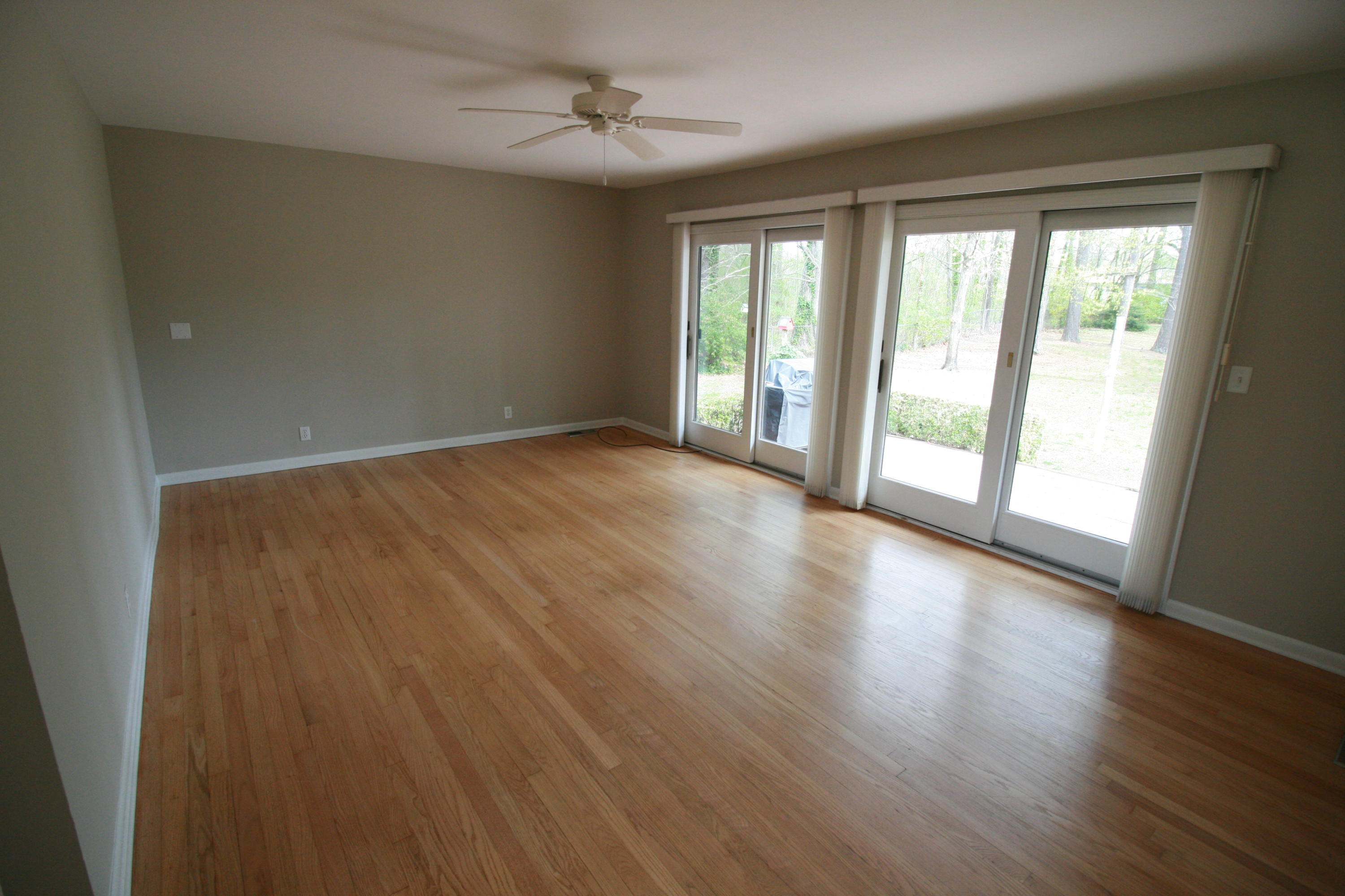 832 Julian Road Chattanooga, TN 37421 - Photo 6 of 19 Living room