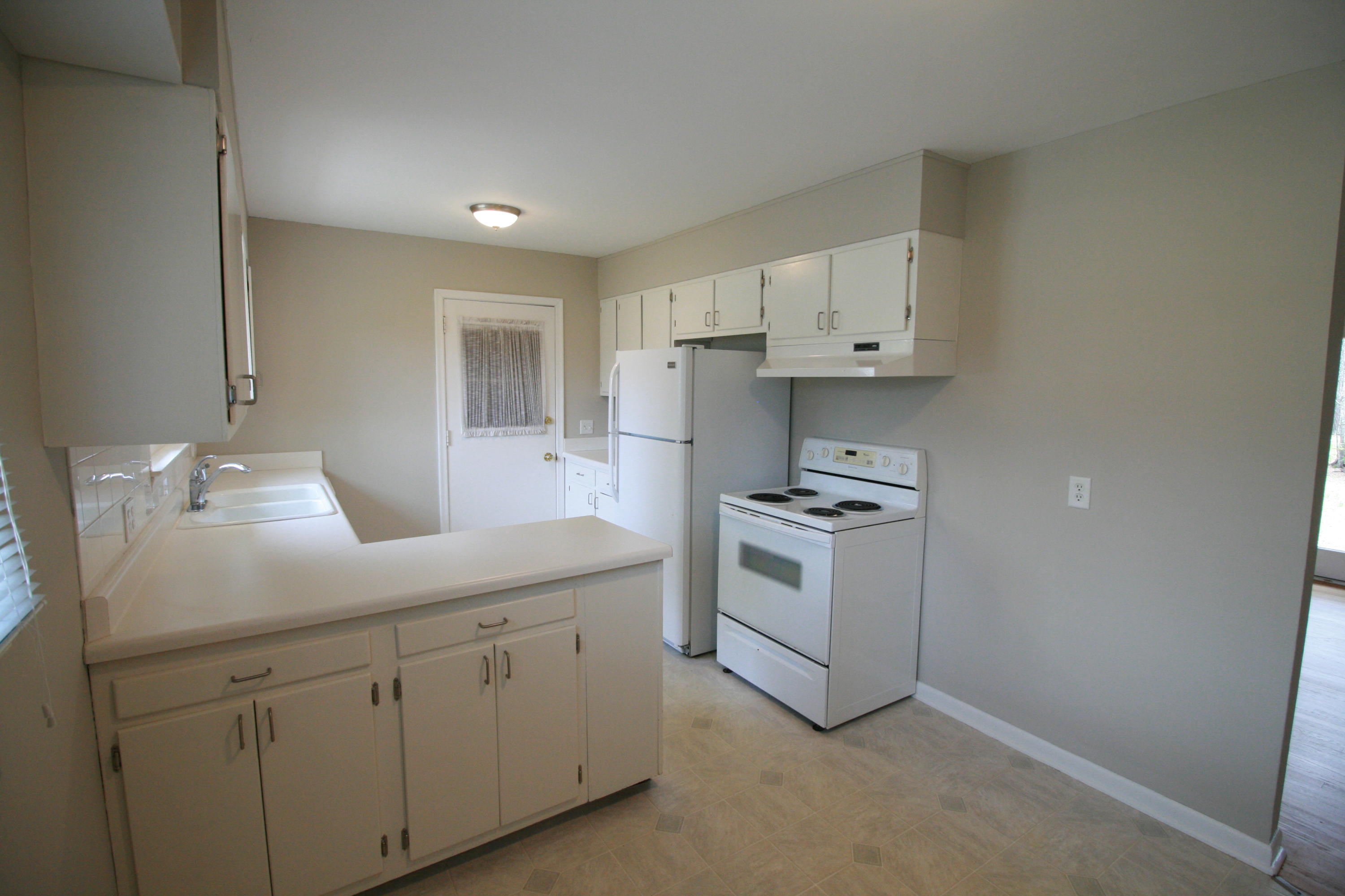 832 Julian Road Chattanooga, TN 37421 - Photo 7 of 19 Kitchen