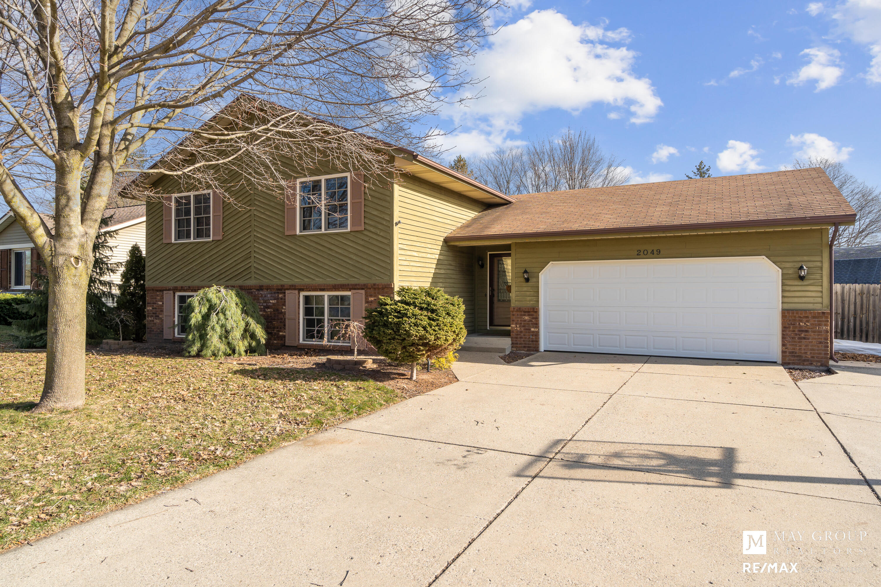 2049 Tyler Street Jenison, MI 49428 - Photo 2 of 31 Front View