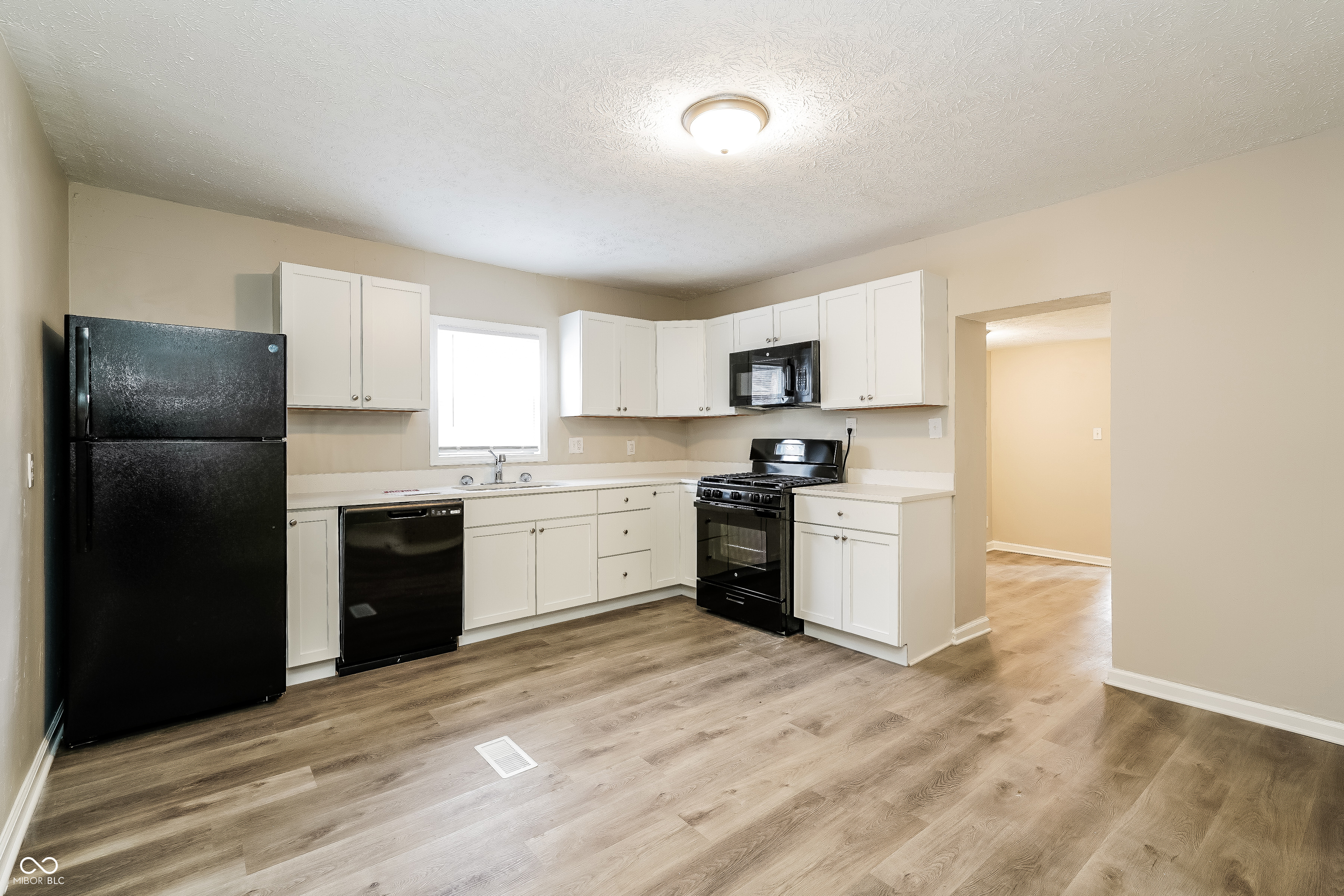 3050 South Roena Street Indianapolis, IN 46241 - Photo 6 of 16