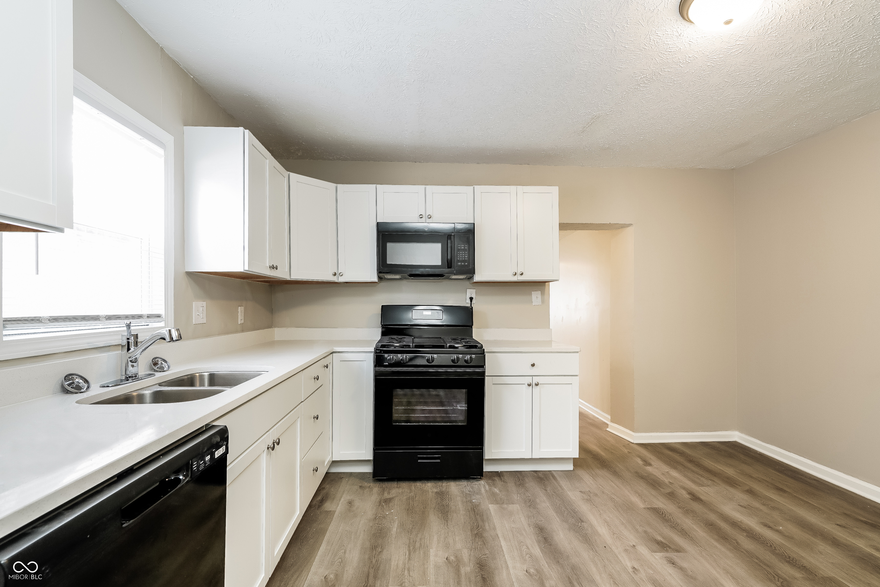 3050 South Roena Street Indianapolis, IN 46241 - Photo 7 of 16