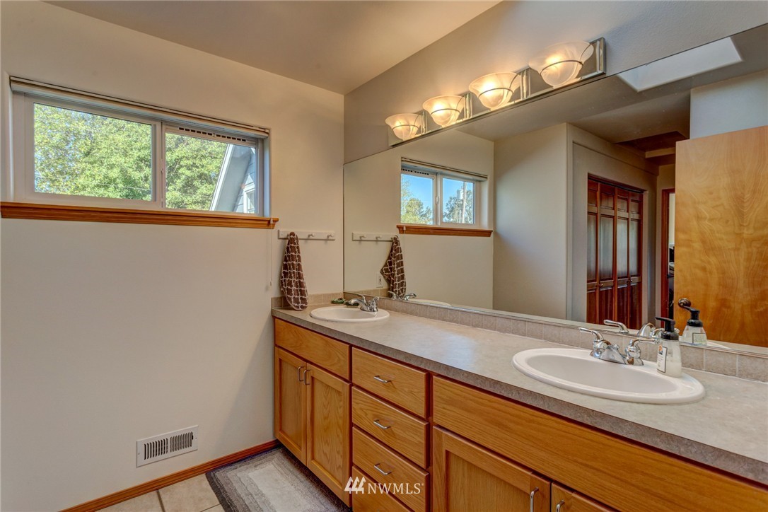 2106 Brown Road Ferndale, WA 98248 - Photo 14 of 24