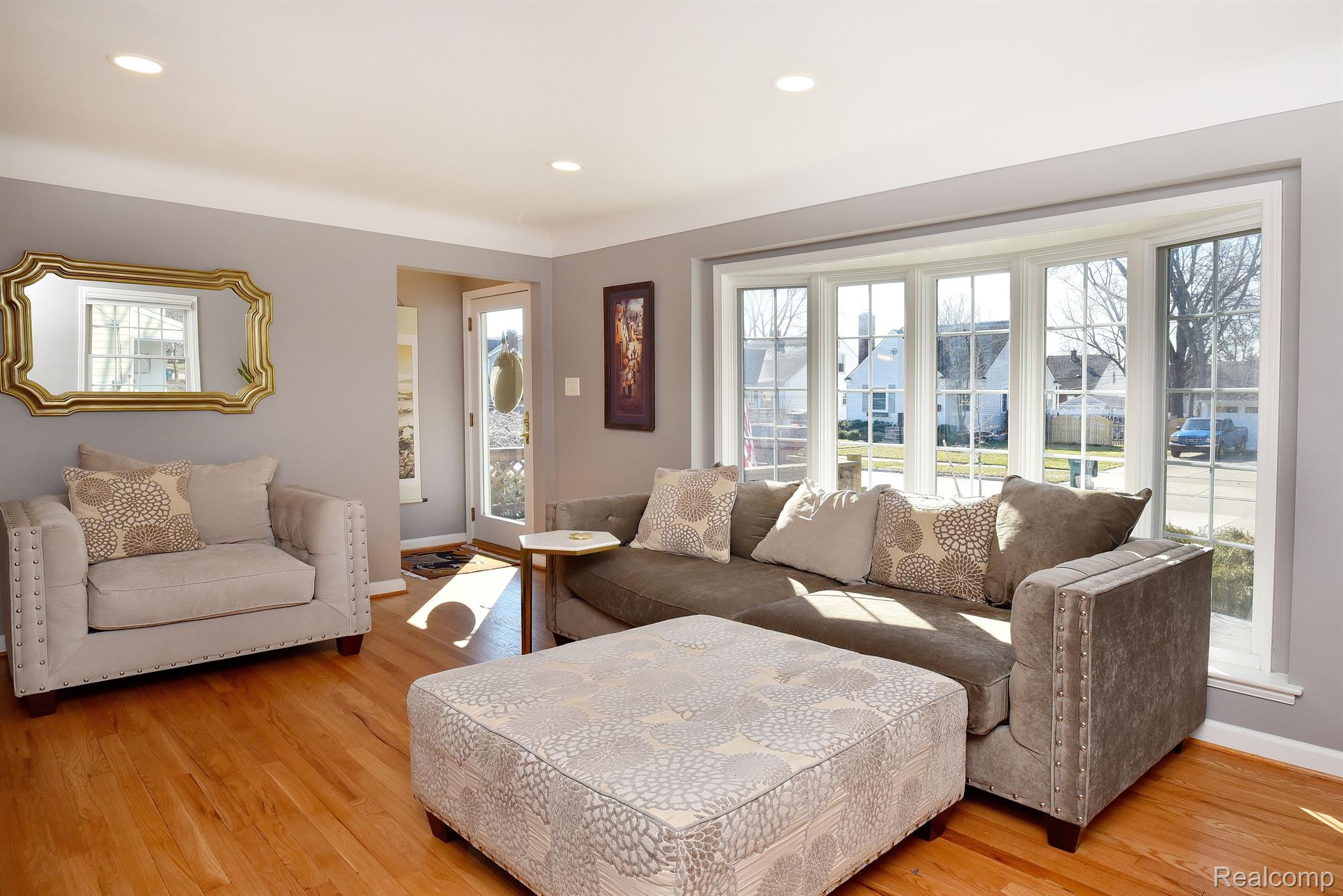 1258 Oxford Road Berkley, MI 48072 - Photo 5 of 42 Gallery Image 5